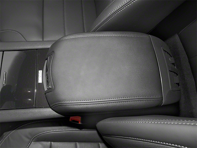 2013 Ford Taurus SE