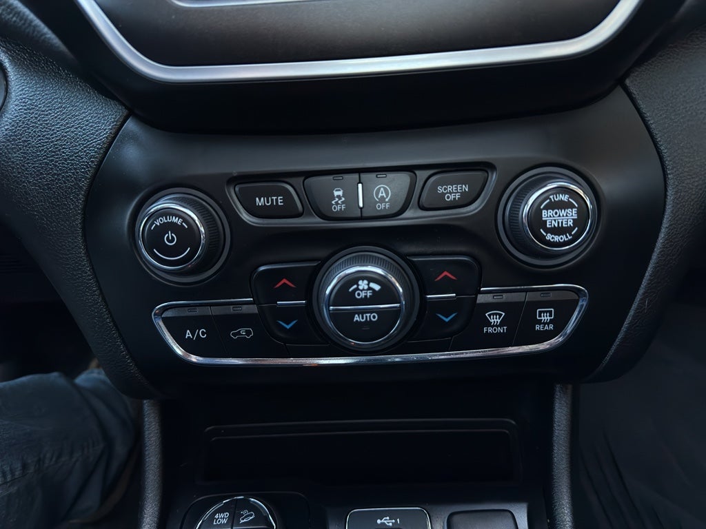 2021 Jeep Cherokee Trailhawk