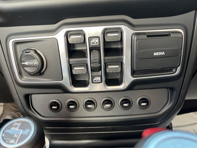 2021 Jeep Gladiator Overland