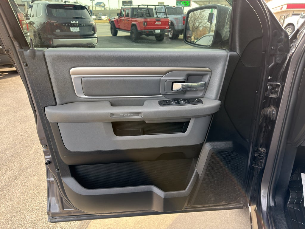 2020 RAM 1500 Classic SLT