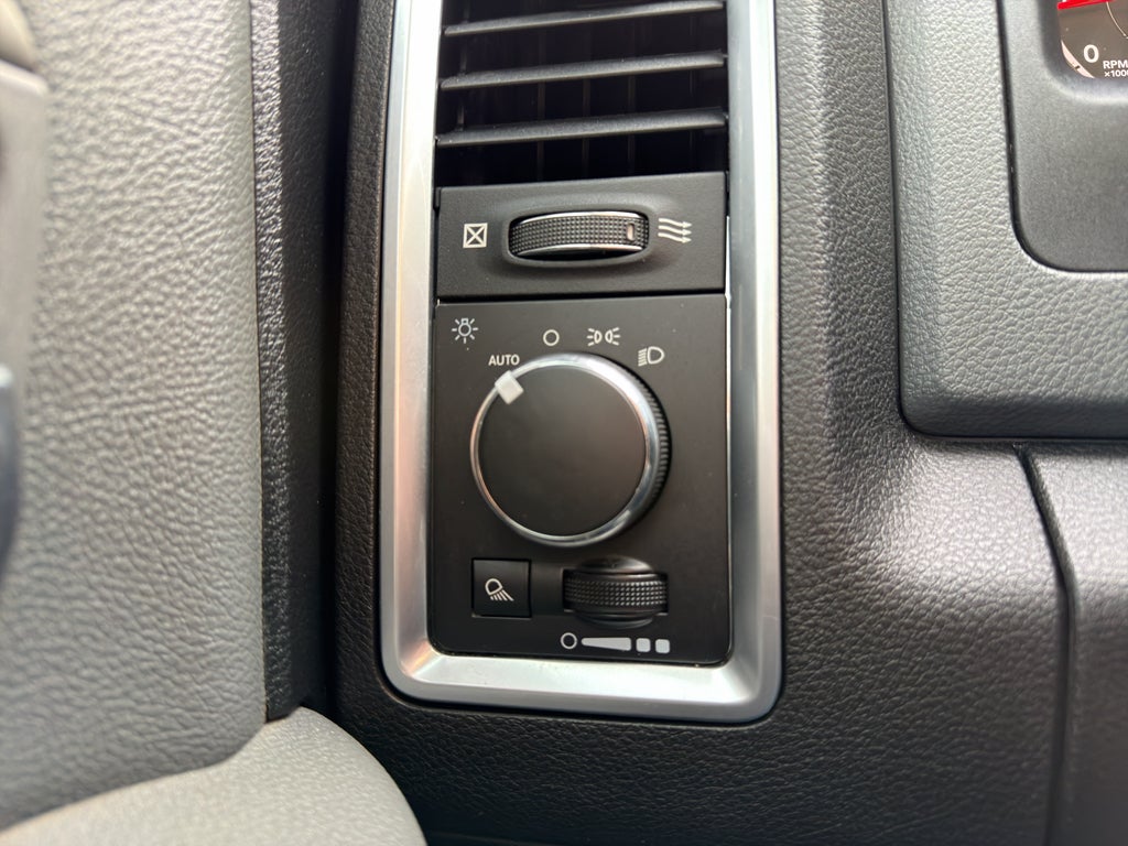 2020 RAM 1500 Classic SLT