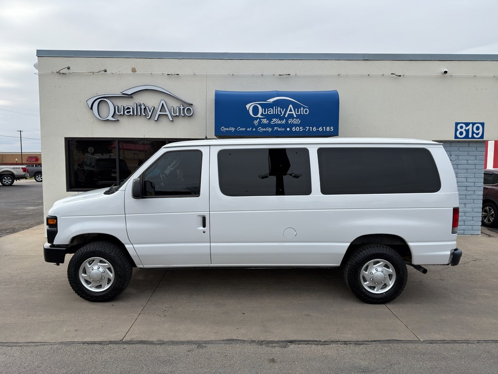 2012 Ford E-Series Econoline Wagon XL