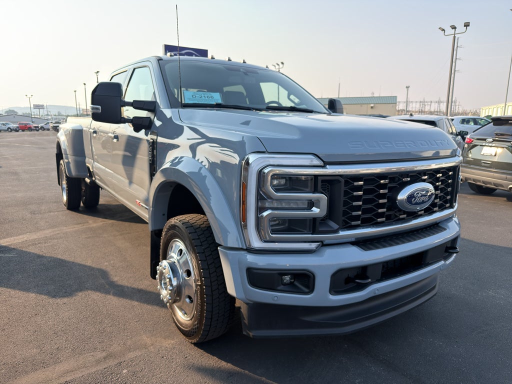 2025 Ford F-450 Platinum