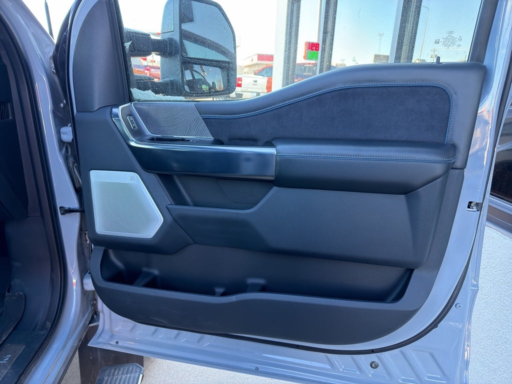 2025 Ford F-450 Platinum