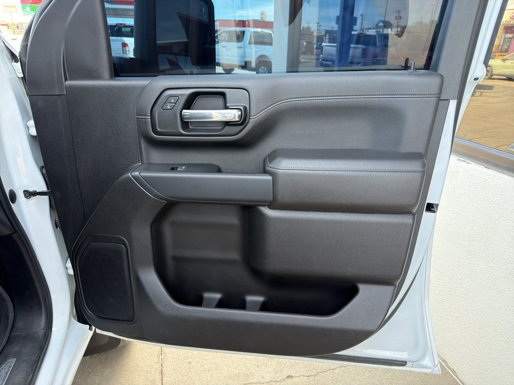 2023 Chevrolet Silverado LT