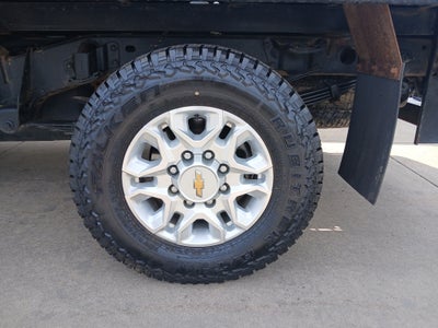 2023 Chevrolet Silverado LT