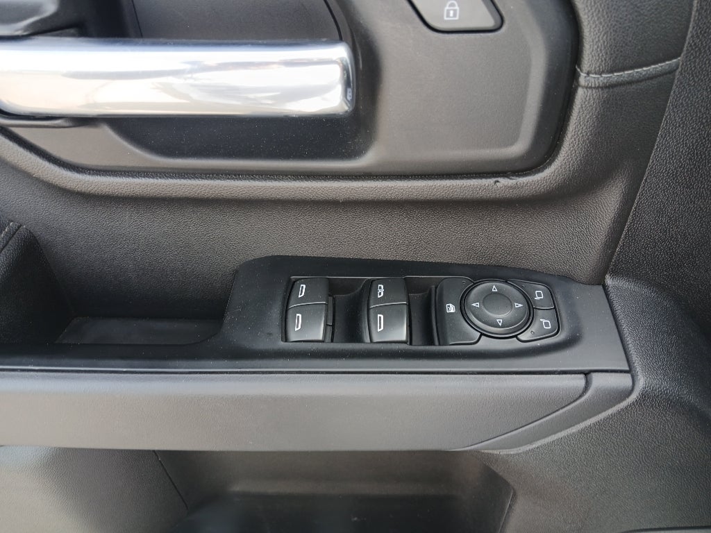 2023 Chevrolet Silverado LT
