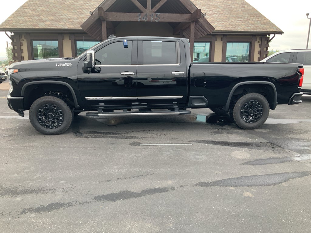 2024 Chevrolet Silverado High Country