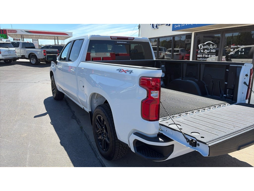 2025 Chevrolet Silverado RST
