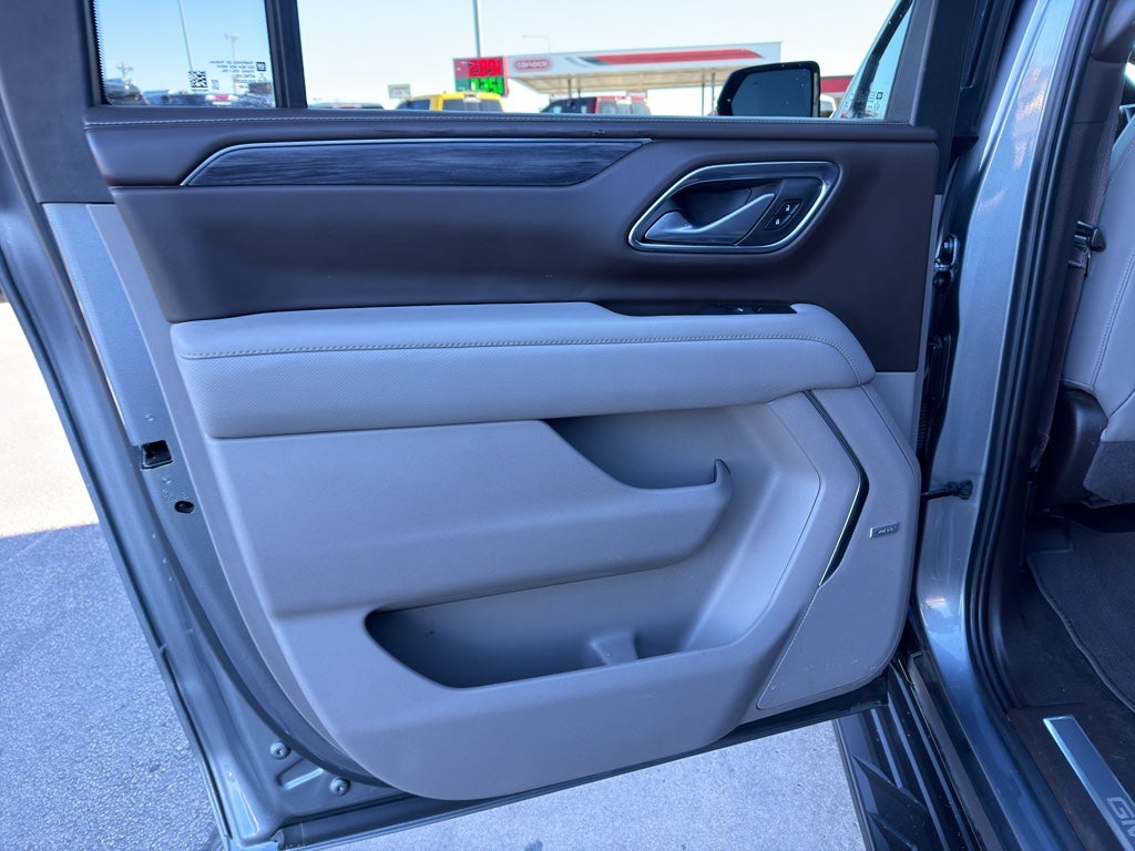 2022 GMC Yukon XL SLT