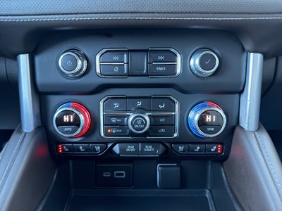 2022 GMC Yukon XL SLT