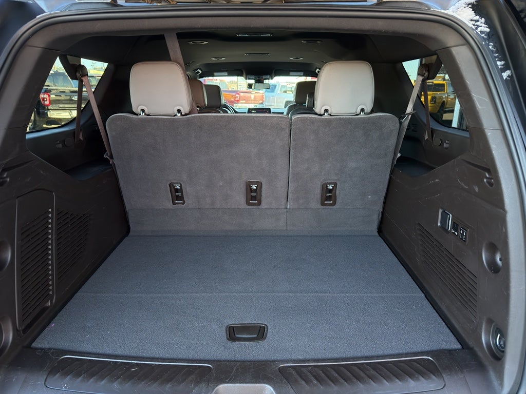 2022 GMC Yukon XL SLT