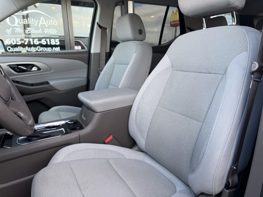 2020 Chevrolet Traverse LT Cloth