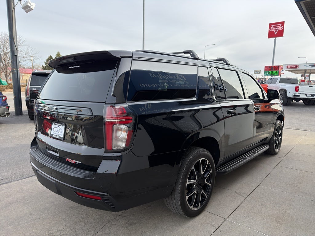 2023 Chevrolet Suburban RST