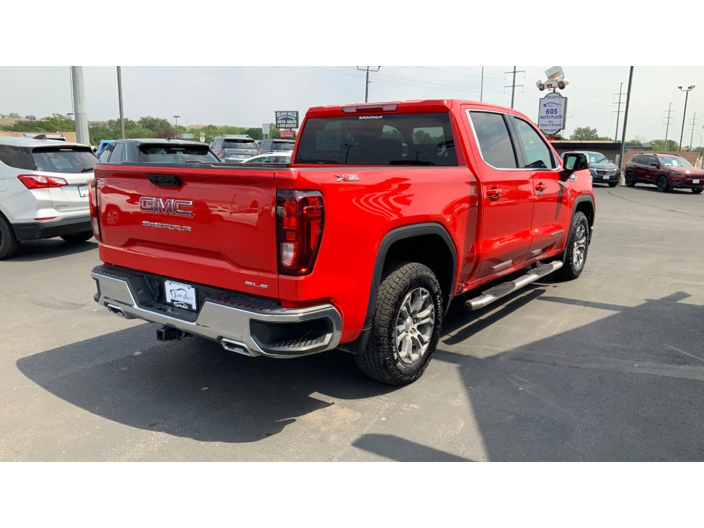2023 GMC Sierra SLE