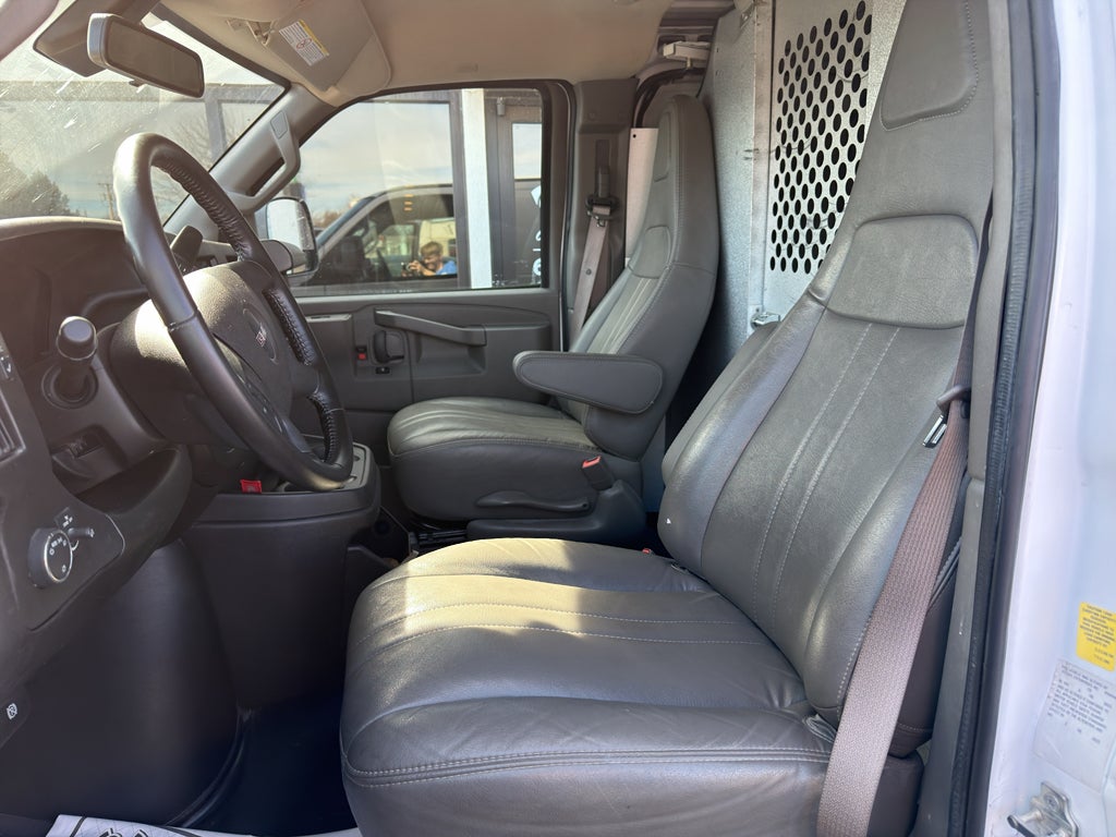 2023 GMC Savana Work Van