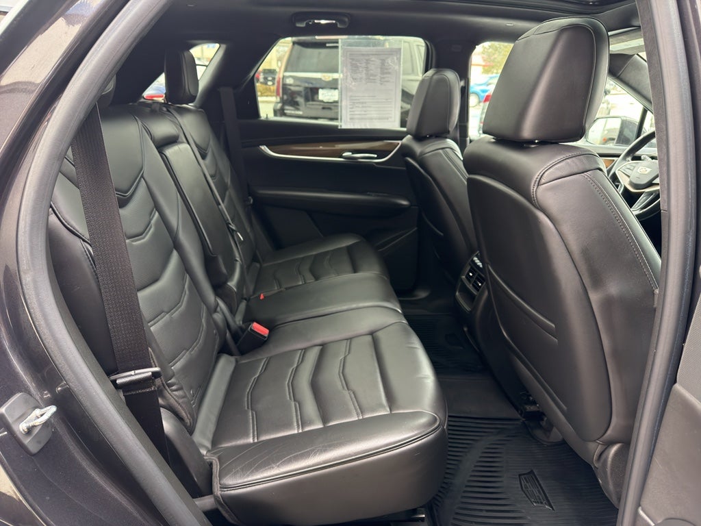 2017 Cadillac XT5 Platinum AWD