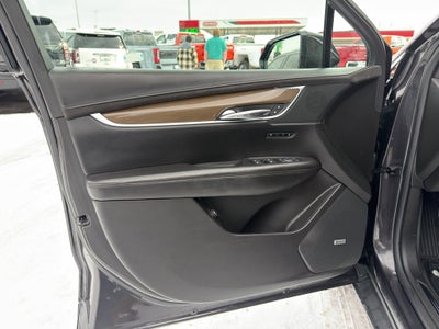 2017 Cadillac XT5 Platinum AWD