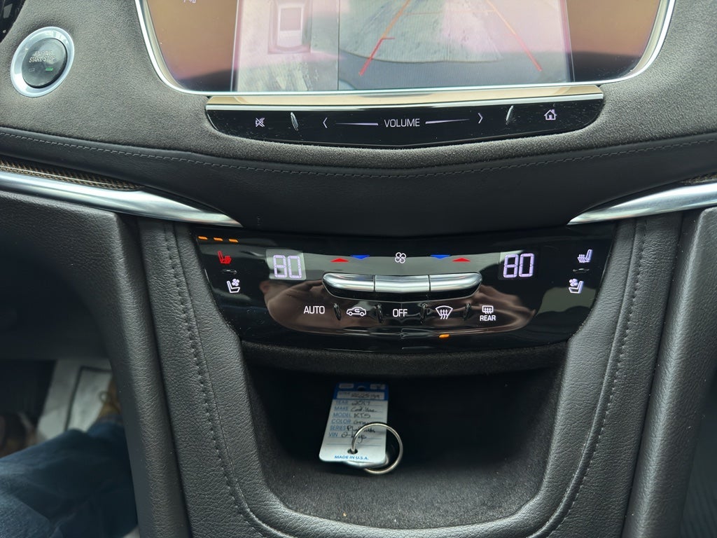 2017 Cadillac XT5 Platinum AWD