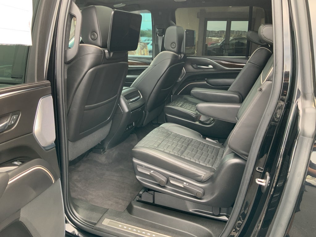 2022 Cadillac Escalade ESV Sport Platinum