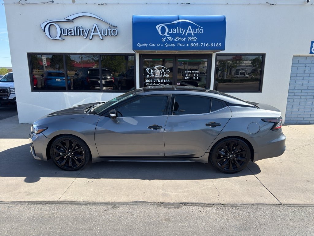 2022 Nissan Maxima Platinum's photo