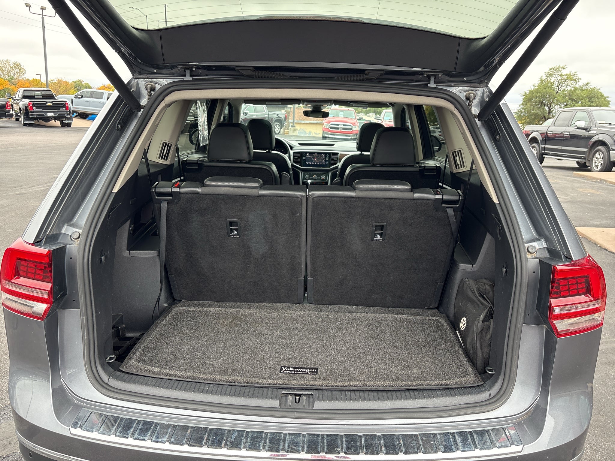 2019 Volkswagen Atlas 3.6L V6 SEL Premium