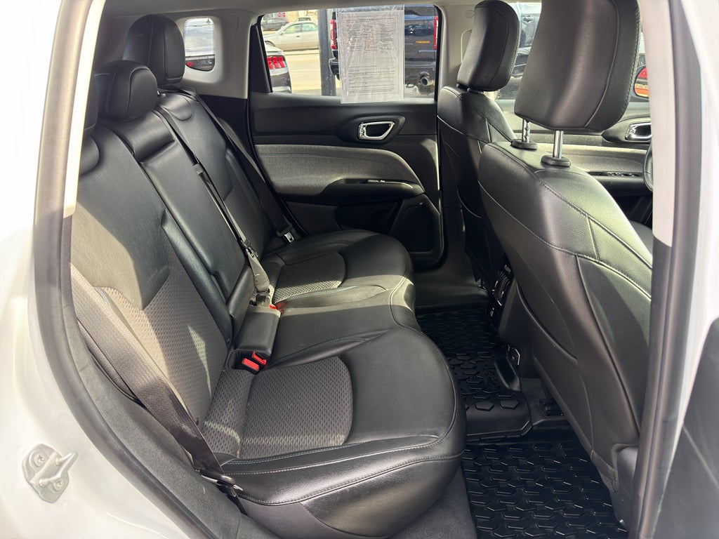 2022 Jeep Compass Base