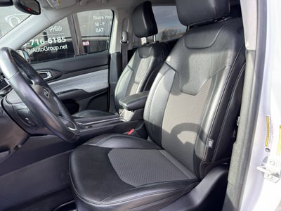 2022 Jeep Compass Base