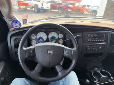 2005 Dodge Ram Pickup Base