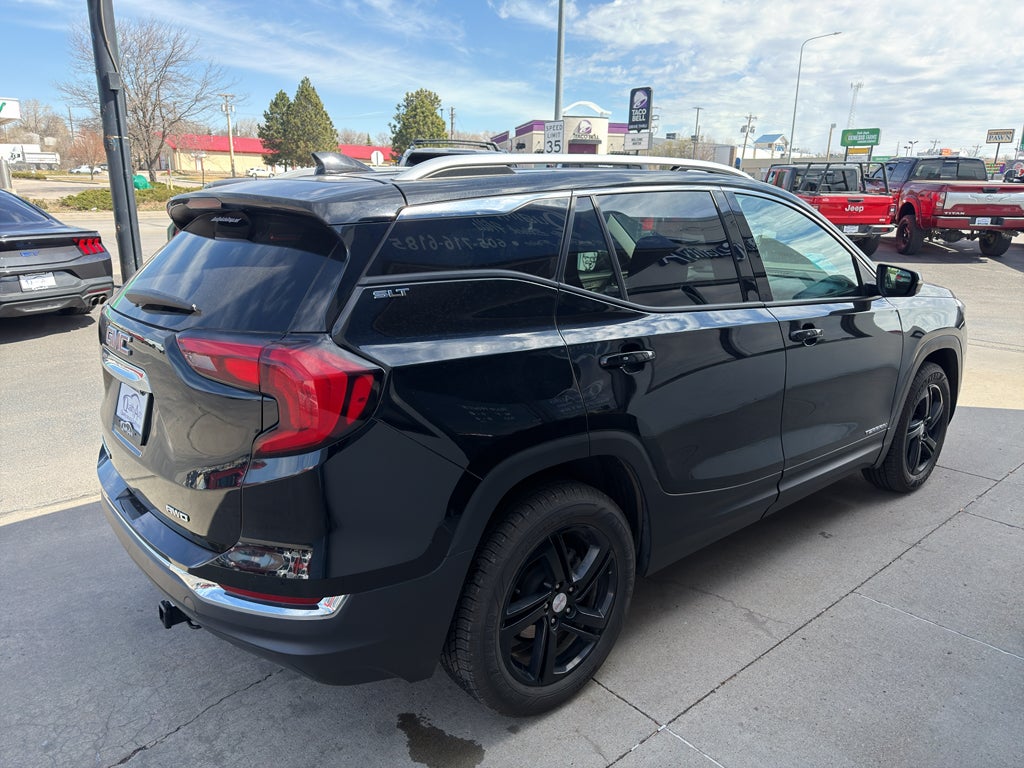 2020 GMC Terrain SLT