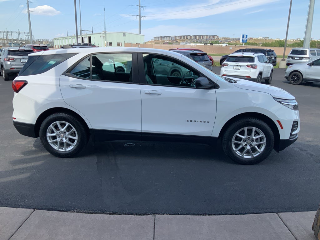 2023 Chevrolet Equinox LS