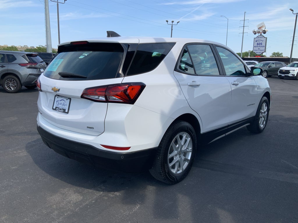 2023 Chevrolet Equinox LS