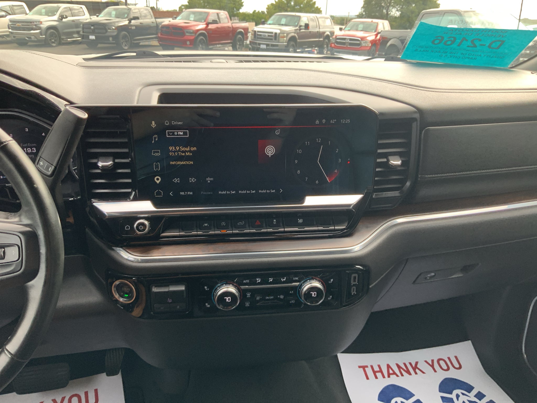2025 GMC Sierra SLT