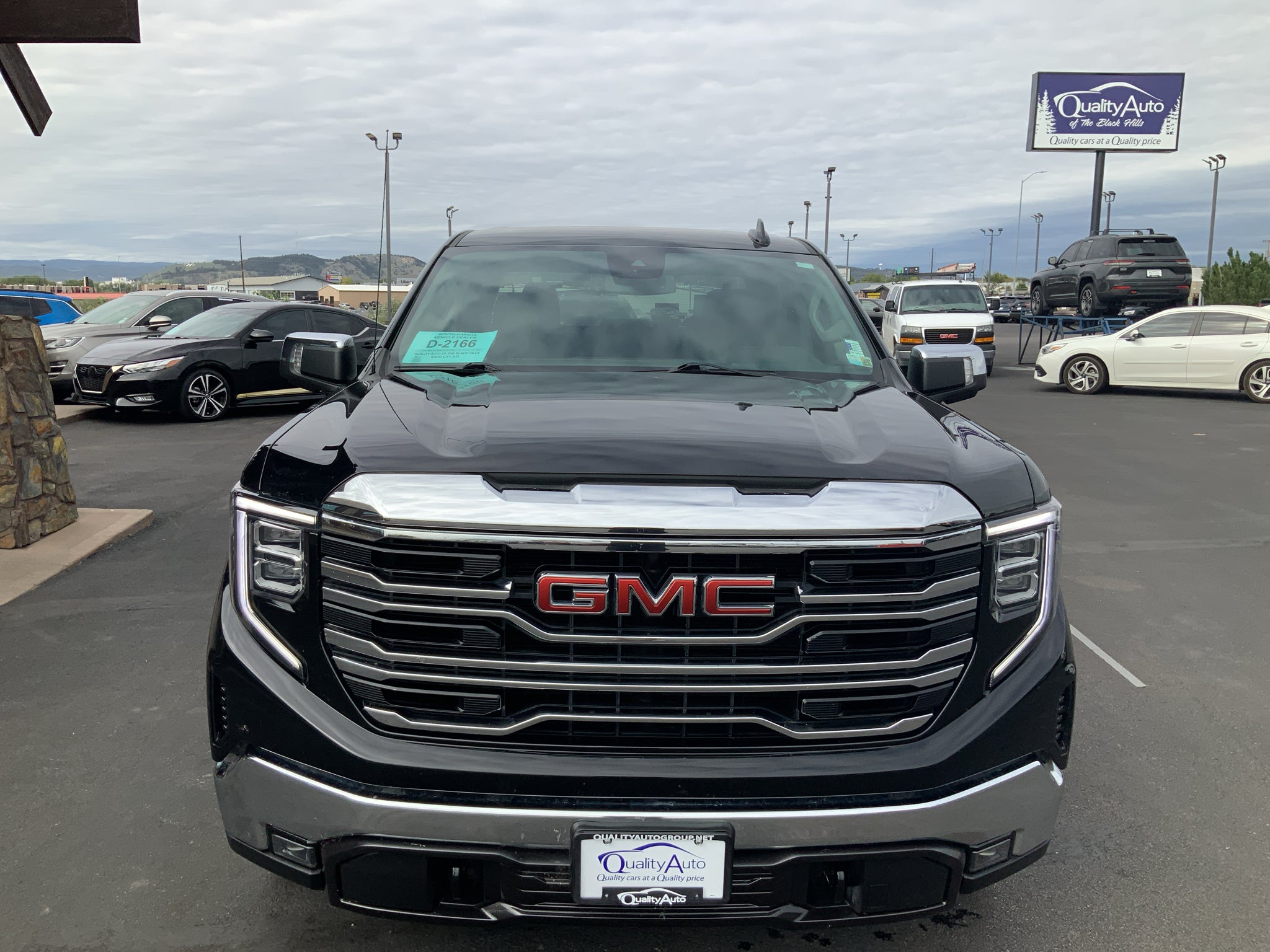 2025 GMC Sierra SLT