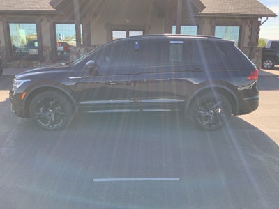 2023 Volkswagen Tiguan SE R-Line Black
