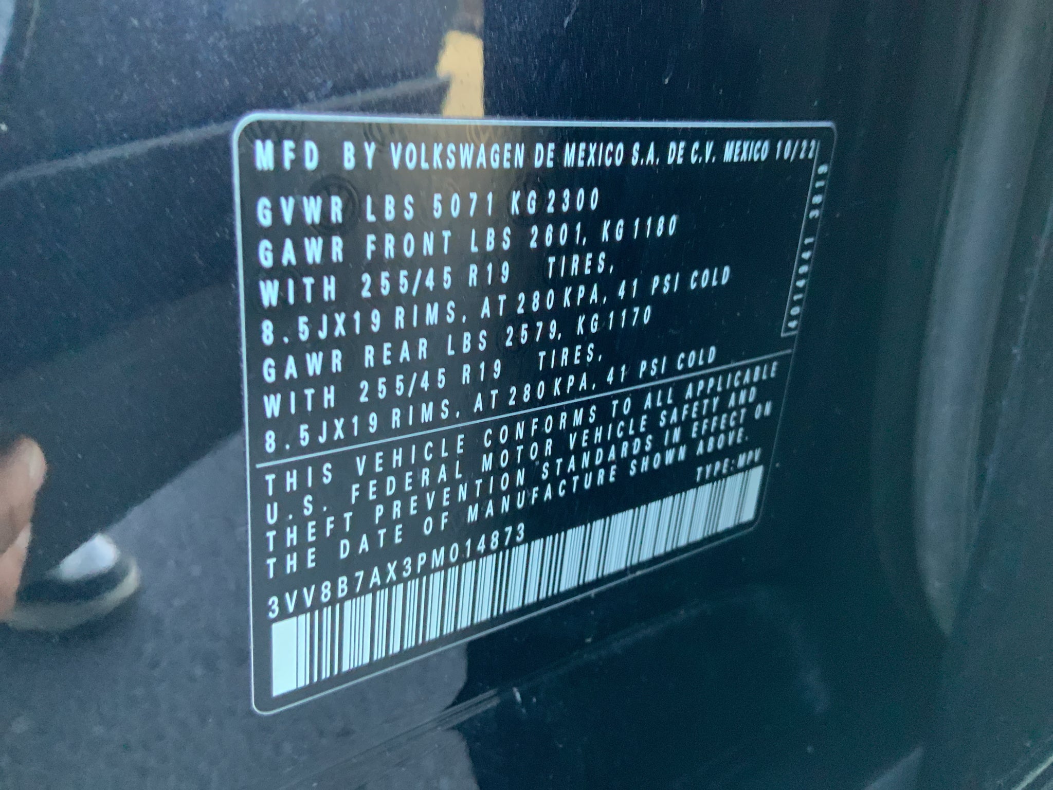 2023 Volkswagen Tiguan SE R-Line Black