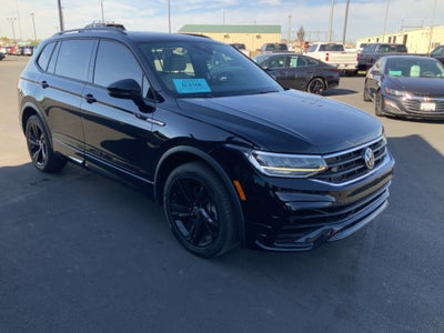 2023 Volkswagen Tiguan SE R-Line Black