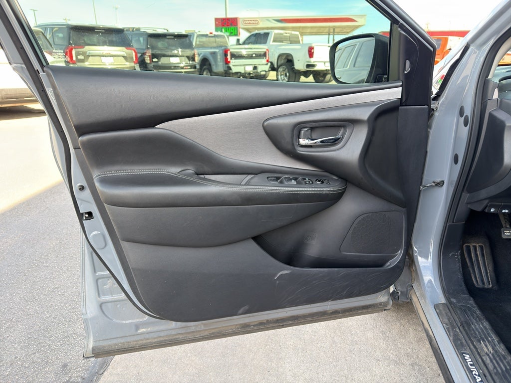 2022 Nissan Murano SV