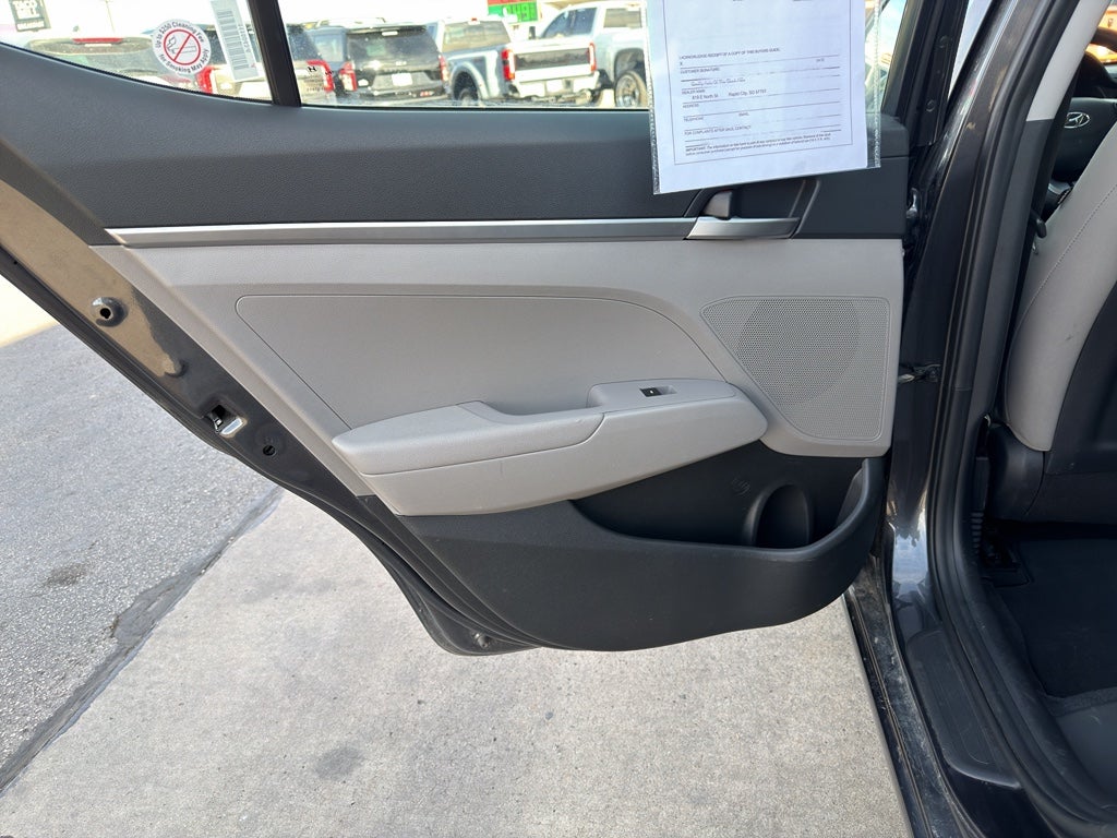 2020 Hyundai Elantra SE