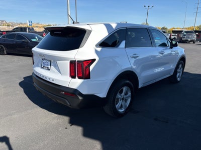 2022 Kia Sorento LX