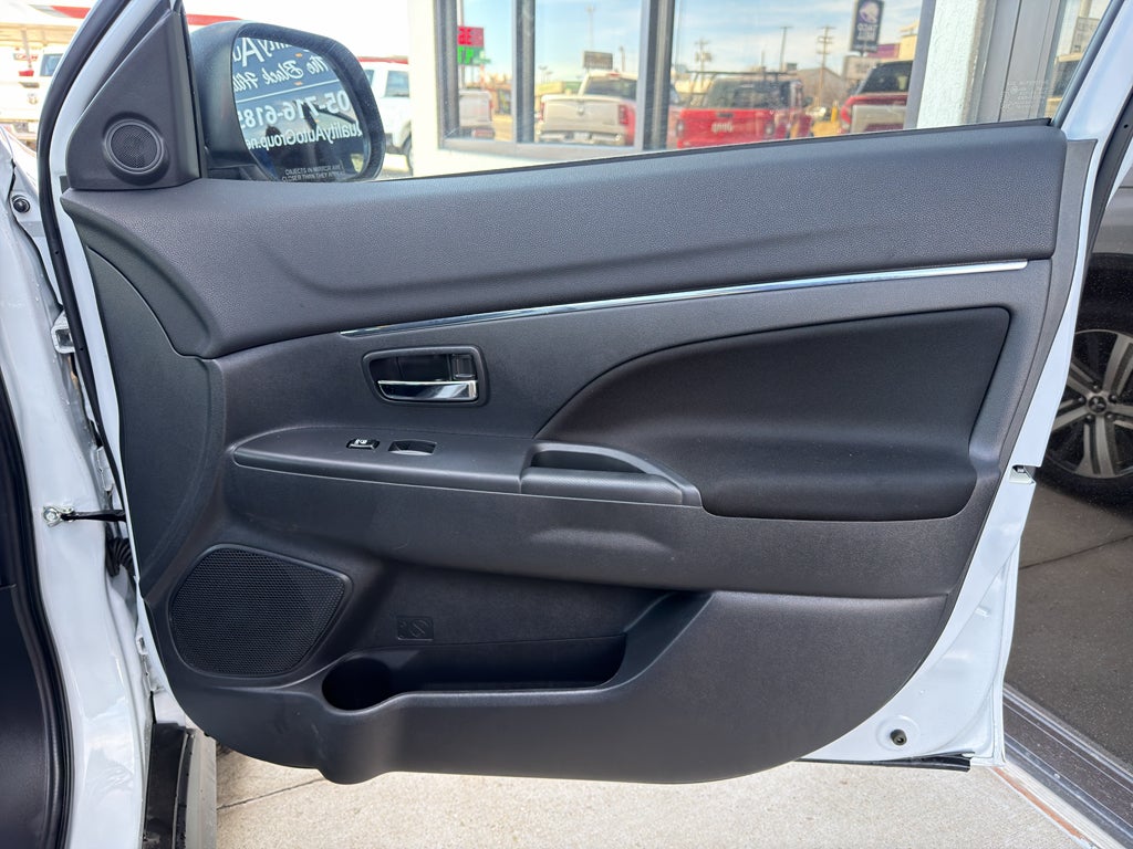 2023 Mitsubishi Outlander Sport ES