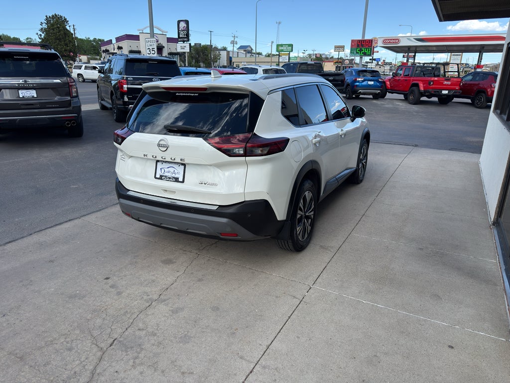 2022 Nissan Rogue SV