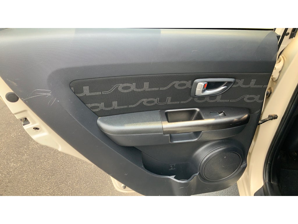 2013 Kia Soul +