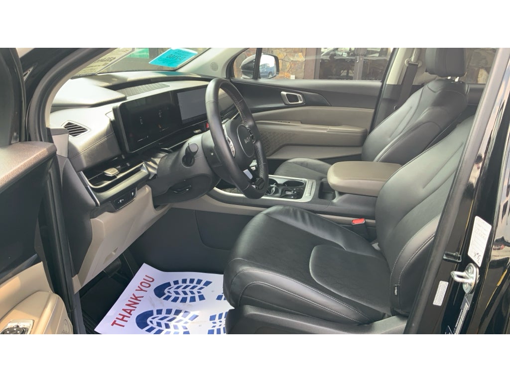 2025 Kia Carnival LXS