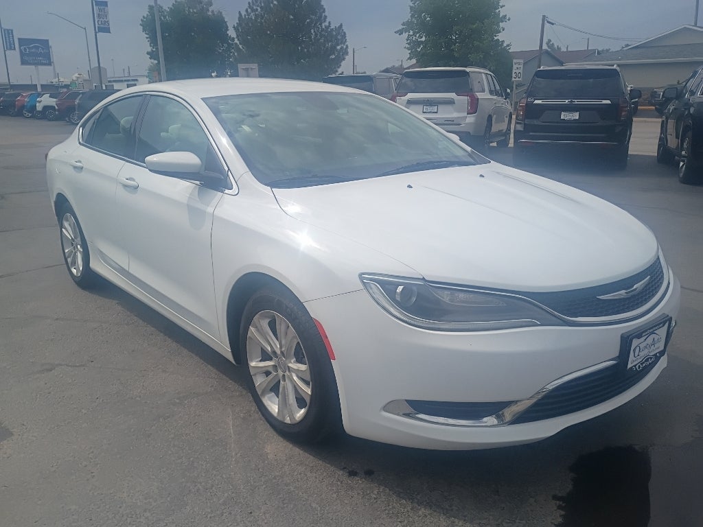2016 Chrysler 200 Limited
