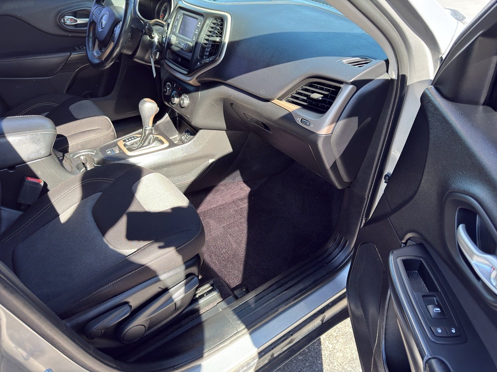 2016 Jeep Cherokee Altitude