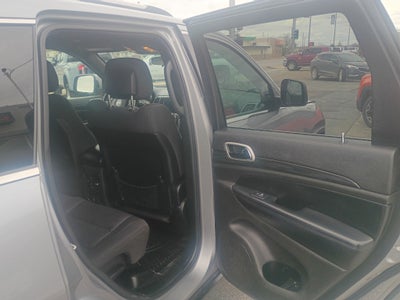 2020 Jeep Grand Cherokee Laredo E