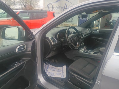 2020 Jeep Grand Cherokee Laredo E