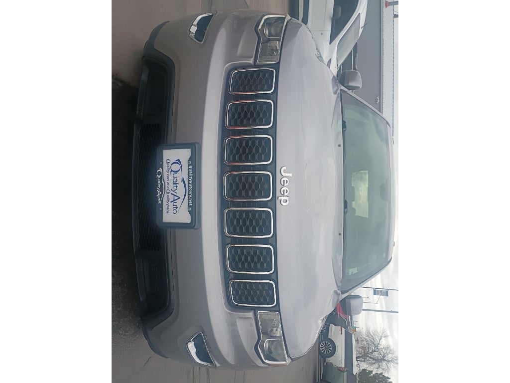 2020 Jeep Grand Cherokee Laredo E