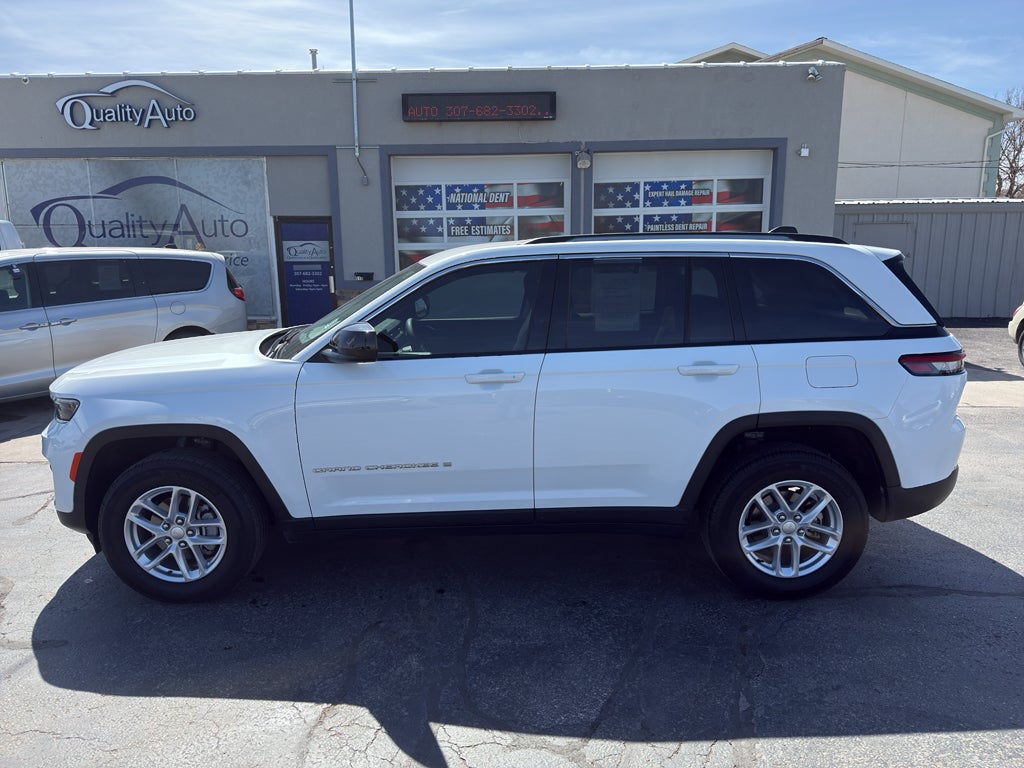 2023 Jeep Grand Cherokee Laredo